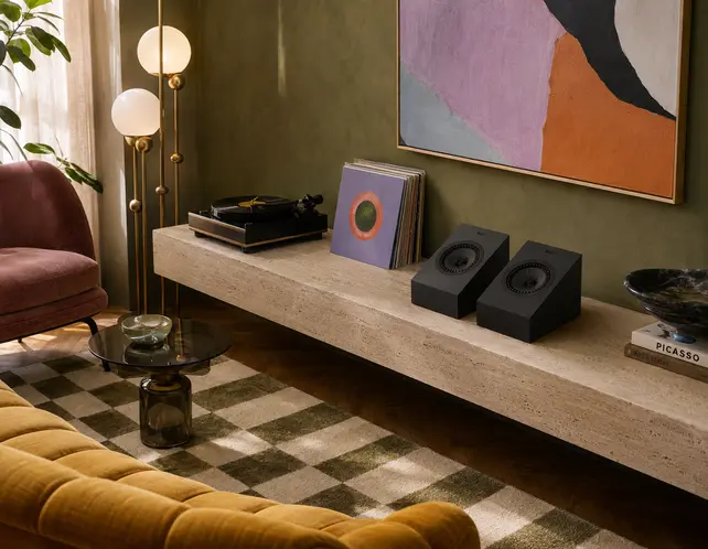 KEF Q8 Meta