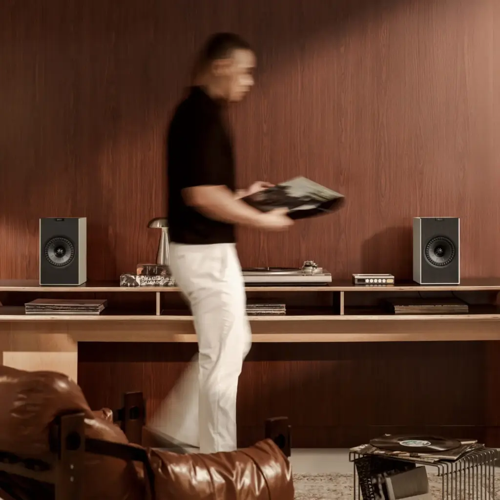KEF Coda W